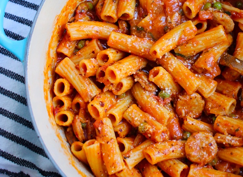 One Pot Spicy Chicken Sausage Pasta 